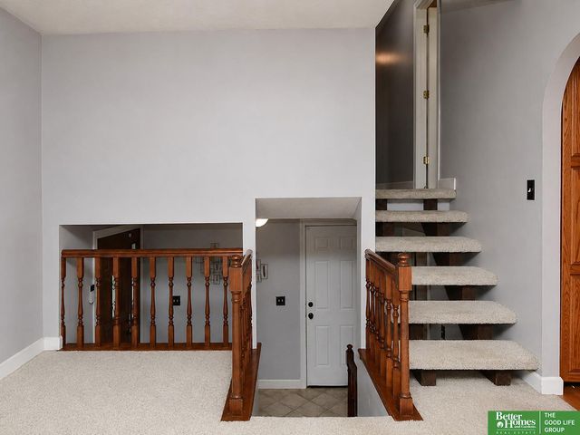 5706 S 151st Street, Omaha, NE 68137