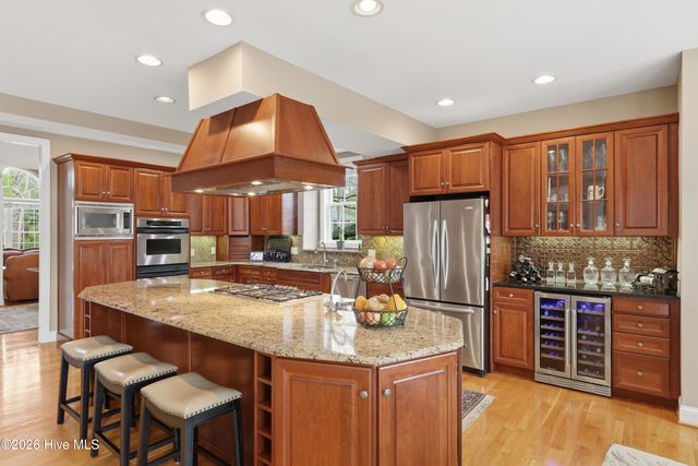 3637 Players Club Drive SE, Southport, NC 28461