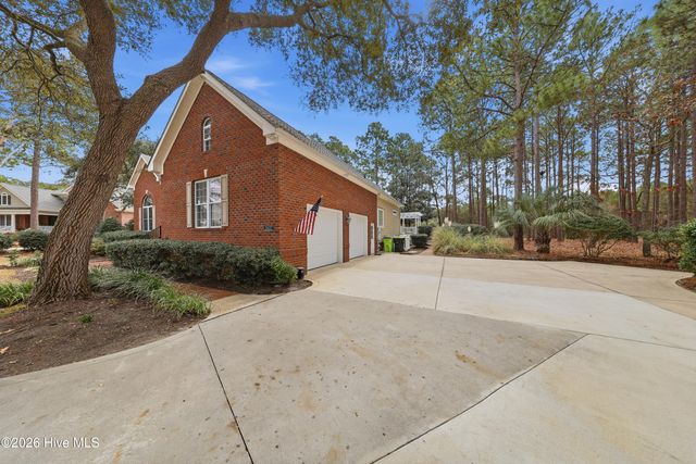 3637 Players Club Drive SE, Southport, NC 28461