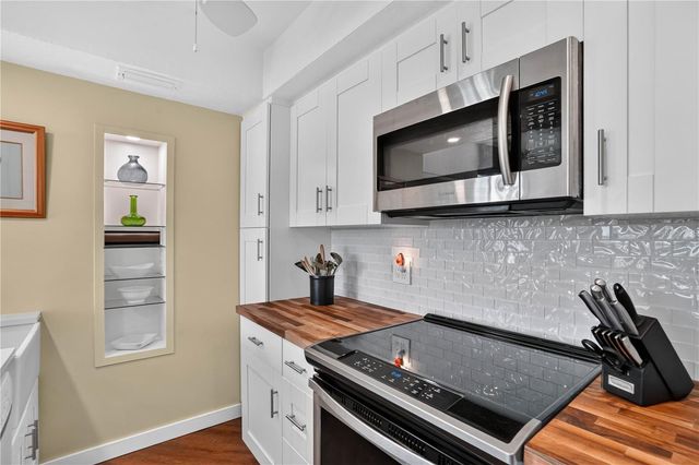 238 TAMPA AVENUE W 221, Venice, FL 34285