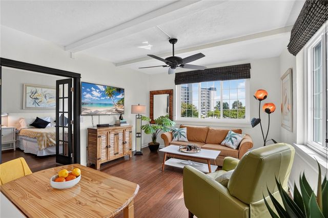 238 TAMPA AVENUE W 221, Venice, FL 34285