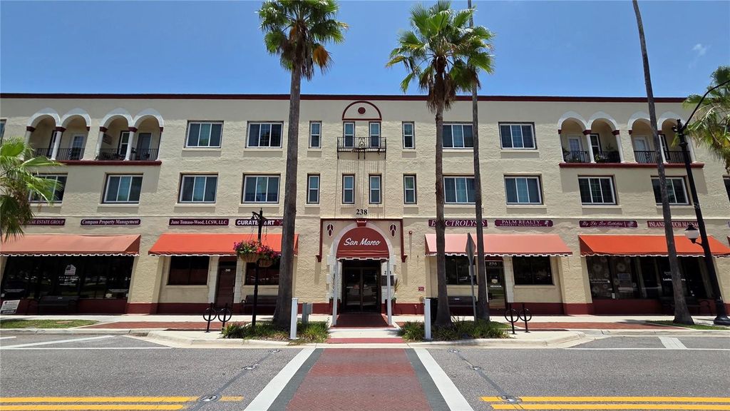 238 TAMPA AVENUE W 221, Venice, FL 34285