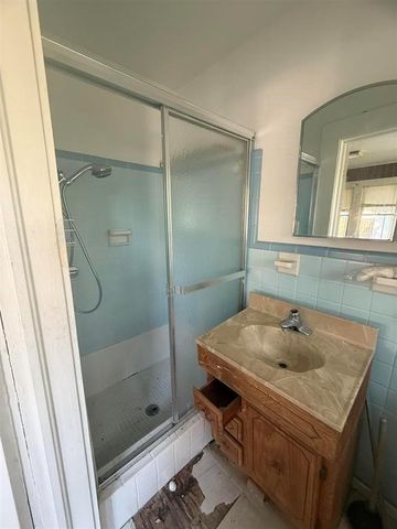 730 W Lee Street, Sour Lake, TX 77659