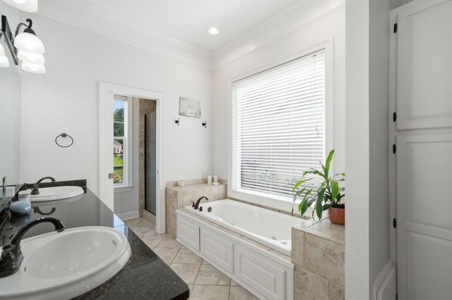 9 S Heron Cove, Hattiesburg, MS 39402