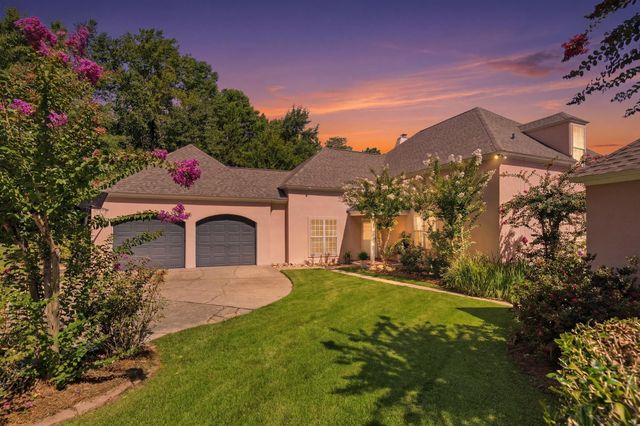 9 S Heron Cove, Hattiesburg, MS 39402