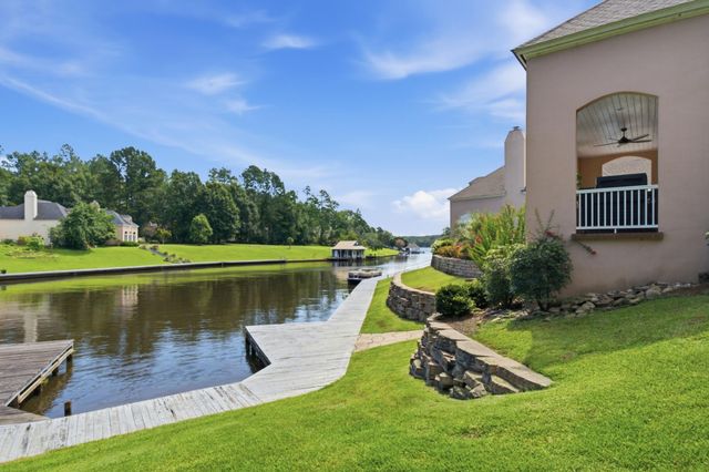 9 S Heron Cove, Hattiesburg, MS 39402