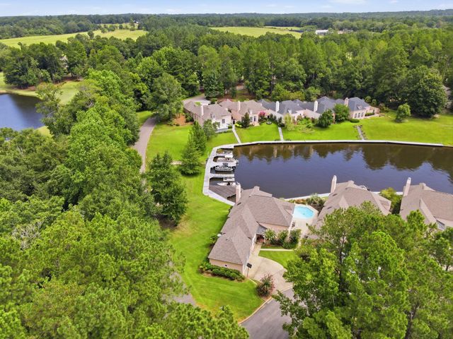 9 S Heron Cove, Hattiesburg, MS 39402