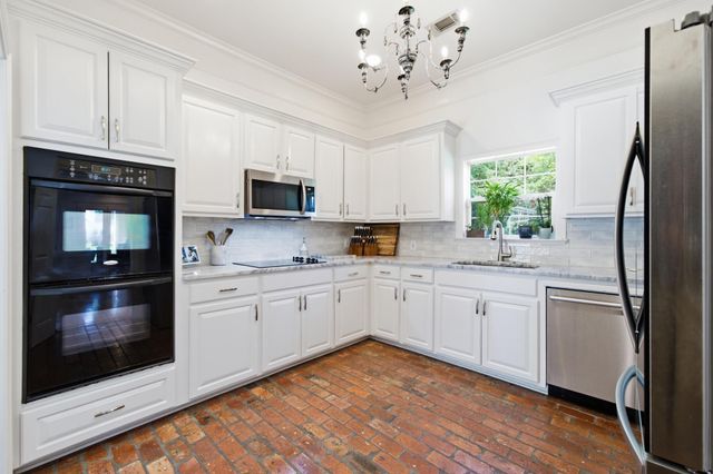 9 S Heron Cove, Hattiesburg, MS 39402