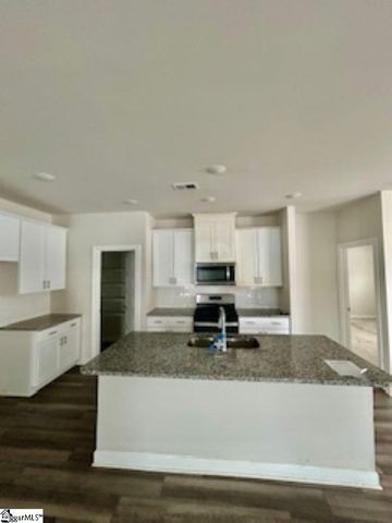 145 Vickery Road, Woodruff, SC 29388