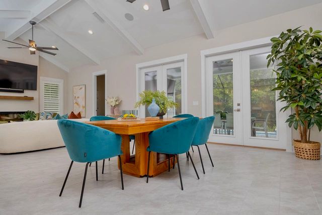 522 Ridgeway Rd, St Augustine, FL 32080