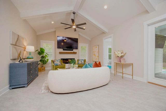 522 Ridgeway Rd, St Augustine, FL 32080