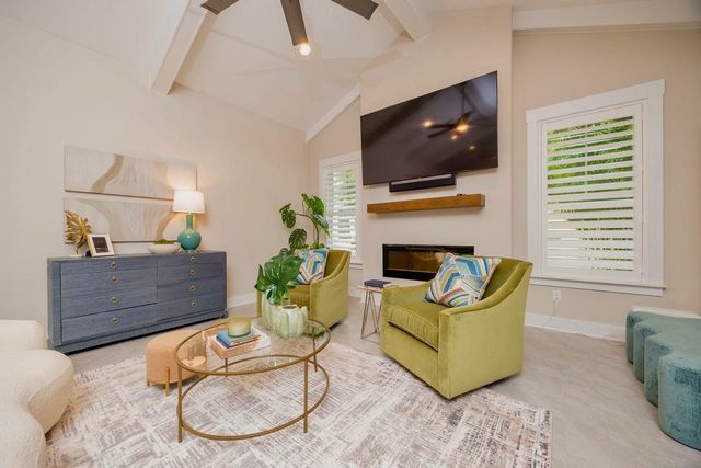 522 Ridgeway Rd, St Augustine, FL 32080