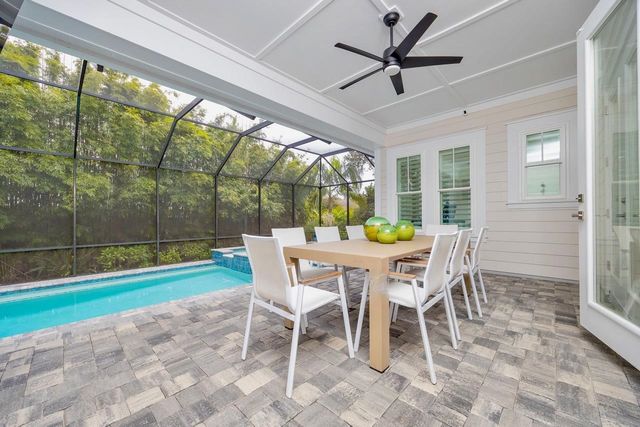 522 Ridgeway Rd, St Augustine, FL 32080