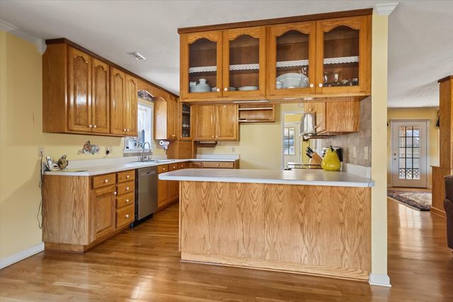 3885 Delina Rd, Cornersville, TN 37047