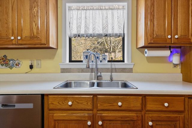 3885 Delina Rd, Cornersville, TN 37047