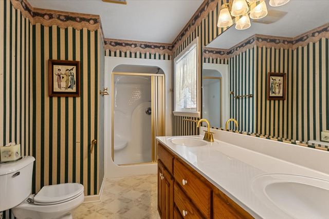 3885 Delina Rd, Cornersville, TN 37047