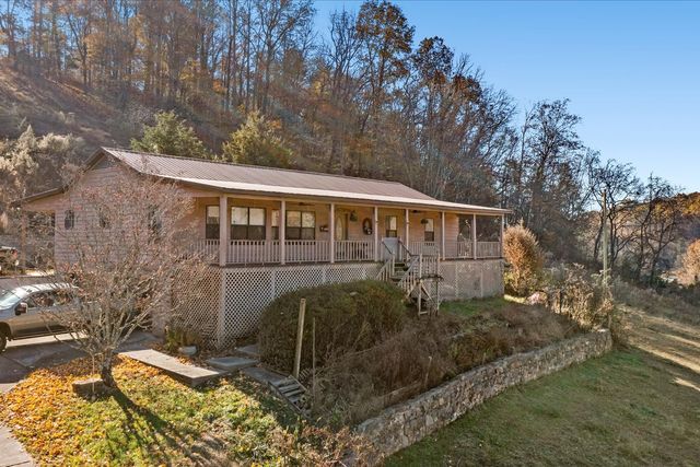 3885 Delina Rd, Cornersville, TN 37047