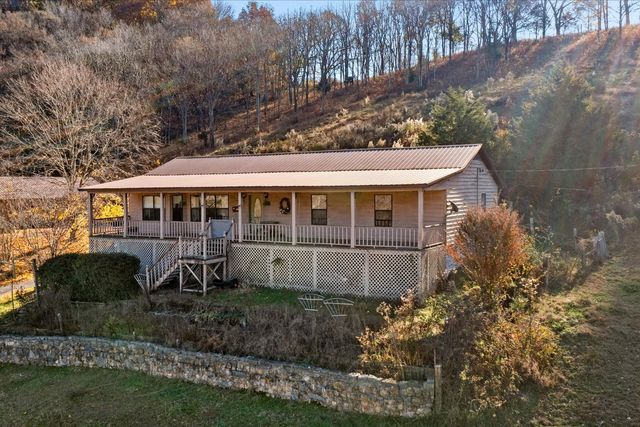 3885 Delina Rd, Cornersville, TN 37047