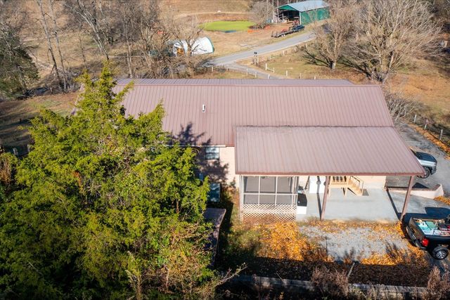 3885 Delina Rd, Cornersville, TN 37047