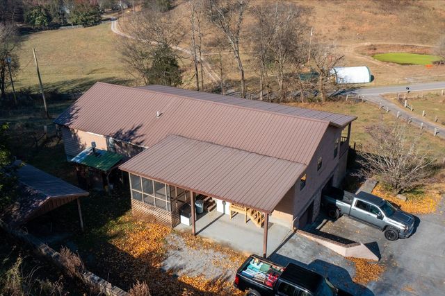 3885 Delina Rd, Cornersville, TN 37047