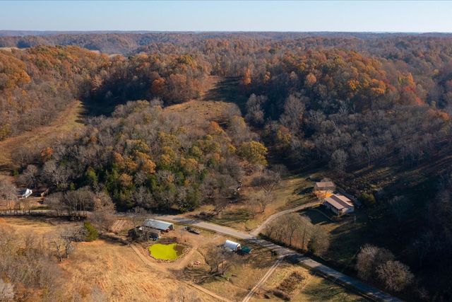 3885 Delina Rd, Cornersville, TN 37047