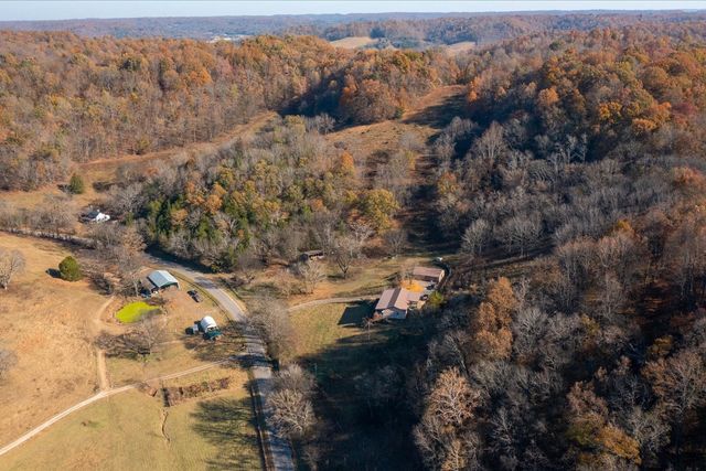 3885 Delina Rd, Cornersville, TN 37047