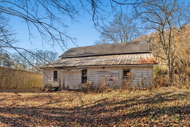 3885 Delina Rd, Cornersville, TN 37047