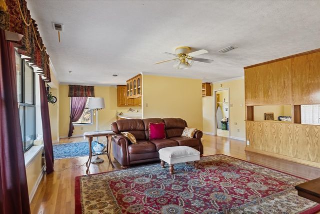 3885 Delina Rd, Cornersville, TN 37047