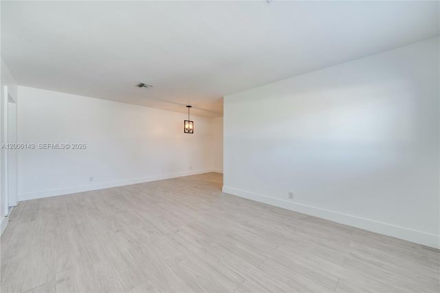 8048 SW 80 AVE 8048, Miami, FL 33143