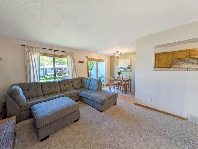 1648 Hickory Lane, Eagan, MN 55122