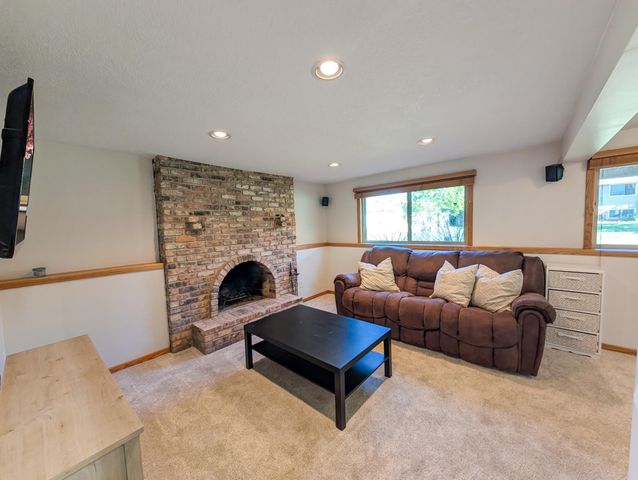 1648 Hickory Lane, Eagan, MN 55122