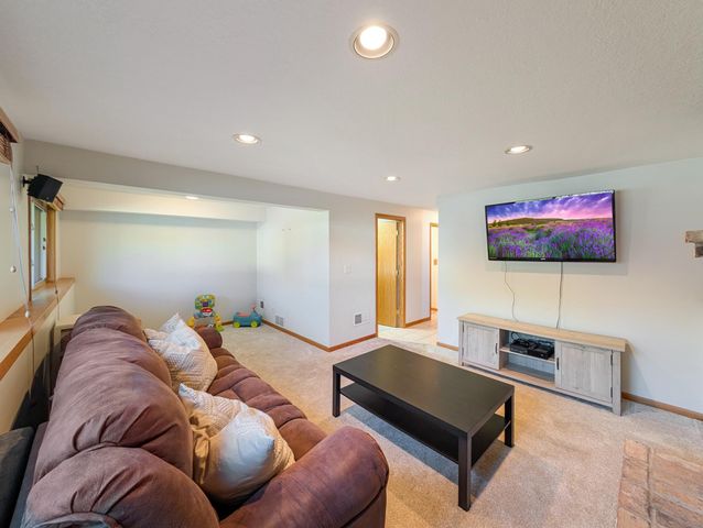 1648 Hickory Lane, Eagan, MN 55122