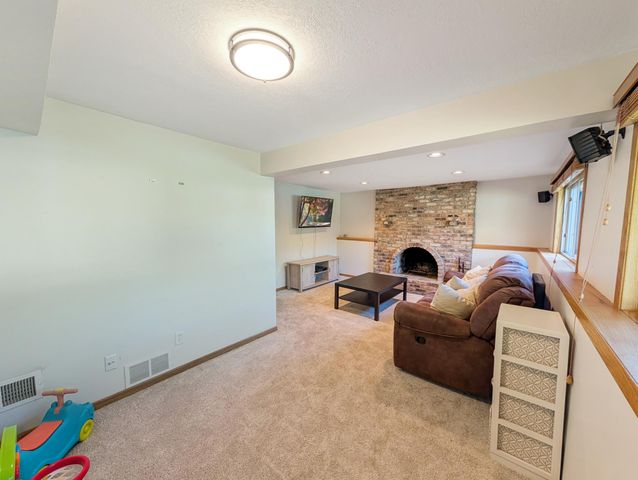 1648 Hickory Lane, Eagan, MN 55122