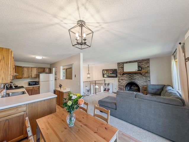 1648 Hickory Lane, Eagan, MN 55122