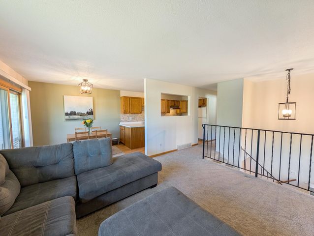 1648 Hickory Lane, Eagan, MN 55122