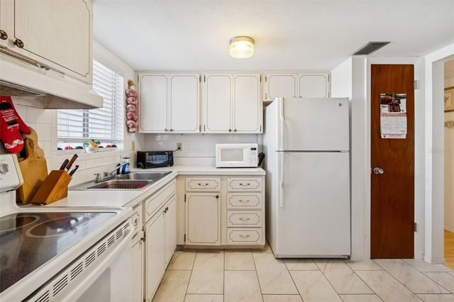 1858 SUNNY DRIVE F21, Bradenton, FL 34207