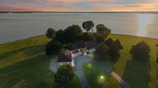 1631 Sunset Circle, Grove, OK 74344