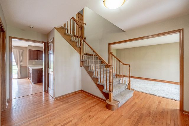 3500 Bunker Hill Drive, Algonquin, IL 60102