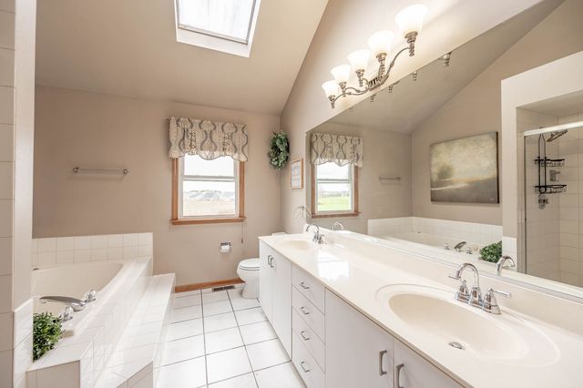 3500 Bunker Hill Drive, Algonquin, IL 60102