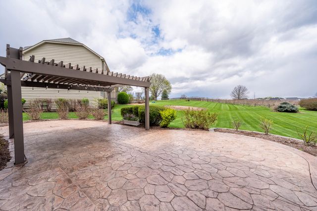 3500 Bunker Hill Drive, Algonquin, IL 60102