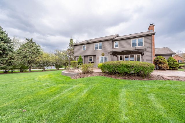 3500 Bunker Hill Drive, Algonquin, IL 60102