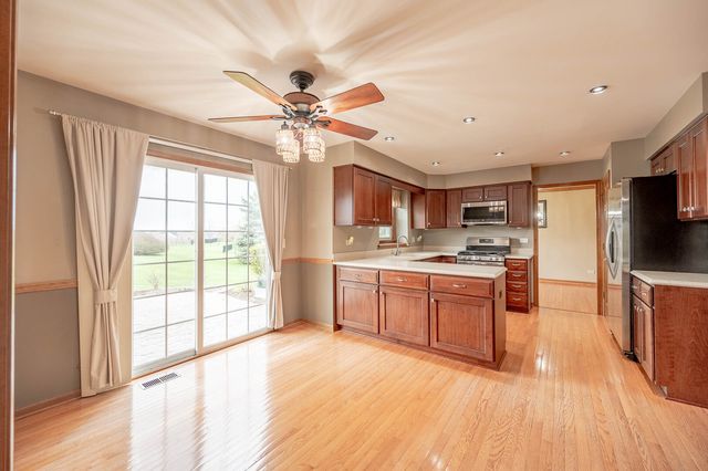 3500 Bunker Hill Drive, Algonquin, IL 60102