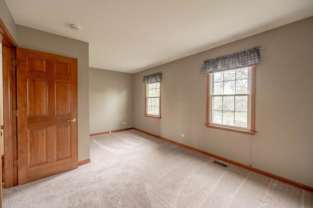 3500 Bunker Hill Drive, Algonquin, IL 60102