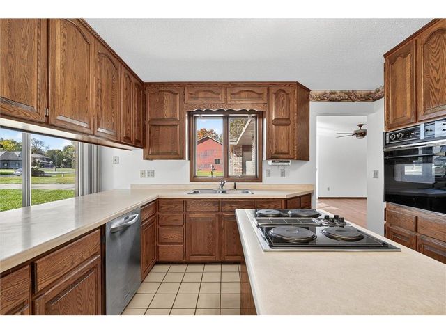 19348 180th Avenue NW, Big Lake, MN 55309