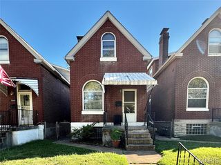 5416 Reber Place, St Louis, MO 63139