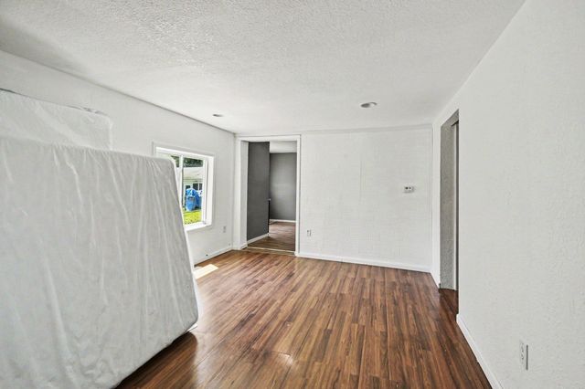 1917 Van Buren Street, Saginaw, MI 48602