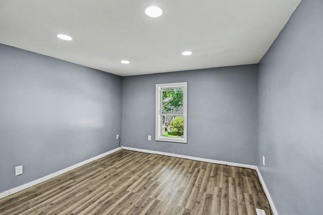 1917 Van Buren Street, Saginaw, MI 48602