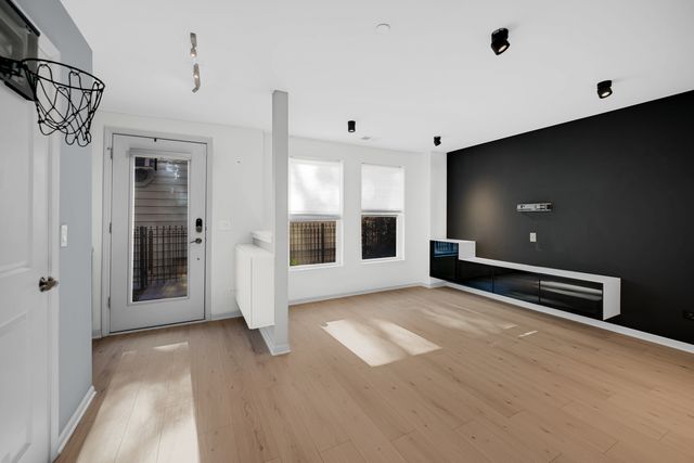 3625 S Morgan Street C, Chicago, IL 60609