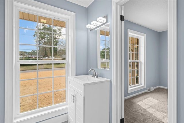 129 Lisa Lane, Dalton, GA 30720