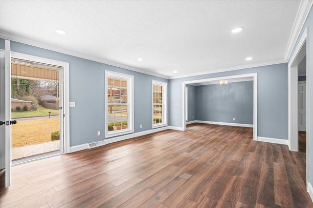 129 Lisa Lane, Dalton, GA 30720